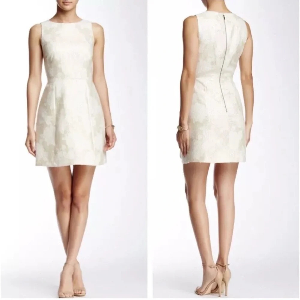 Alice + Olivia Ivory Cream Silver Metallic Shift Dress. Women’s Floral Dress
